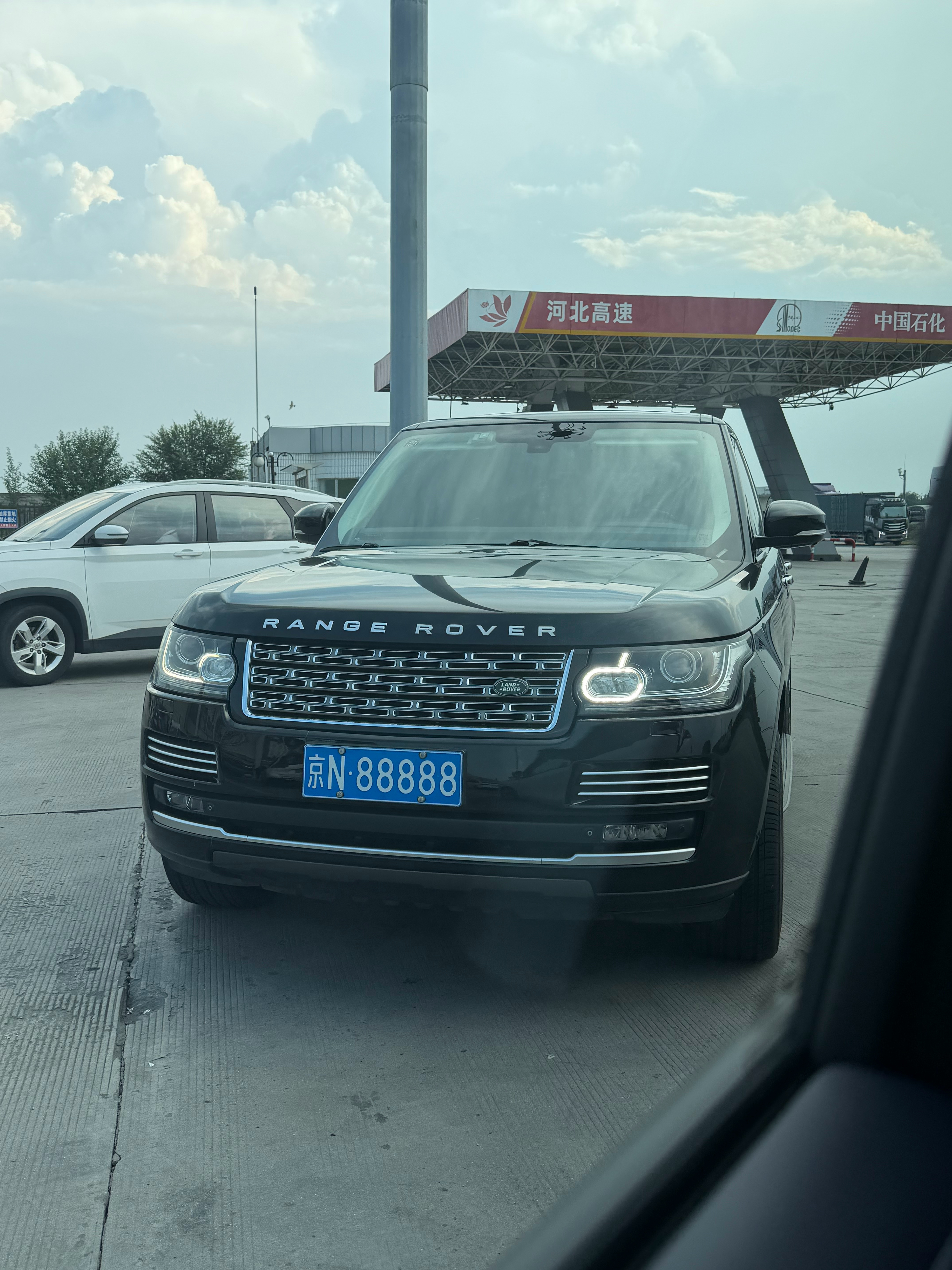 揽胜大哥的牌照，牛批 沧州