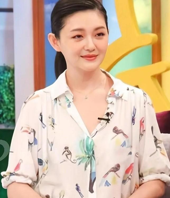 大S离世后的首个生日有代理律师的祝福，也有好友阿雅的怀念过往，怎么这回看不到具俊