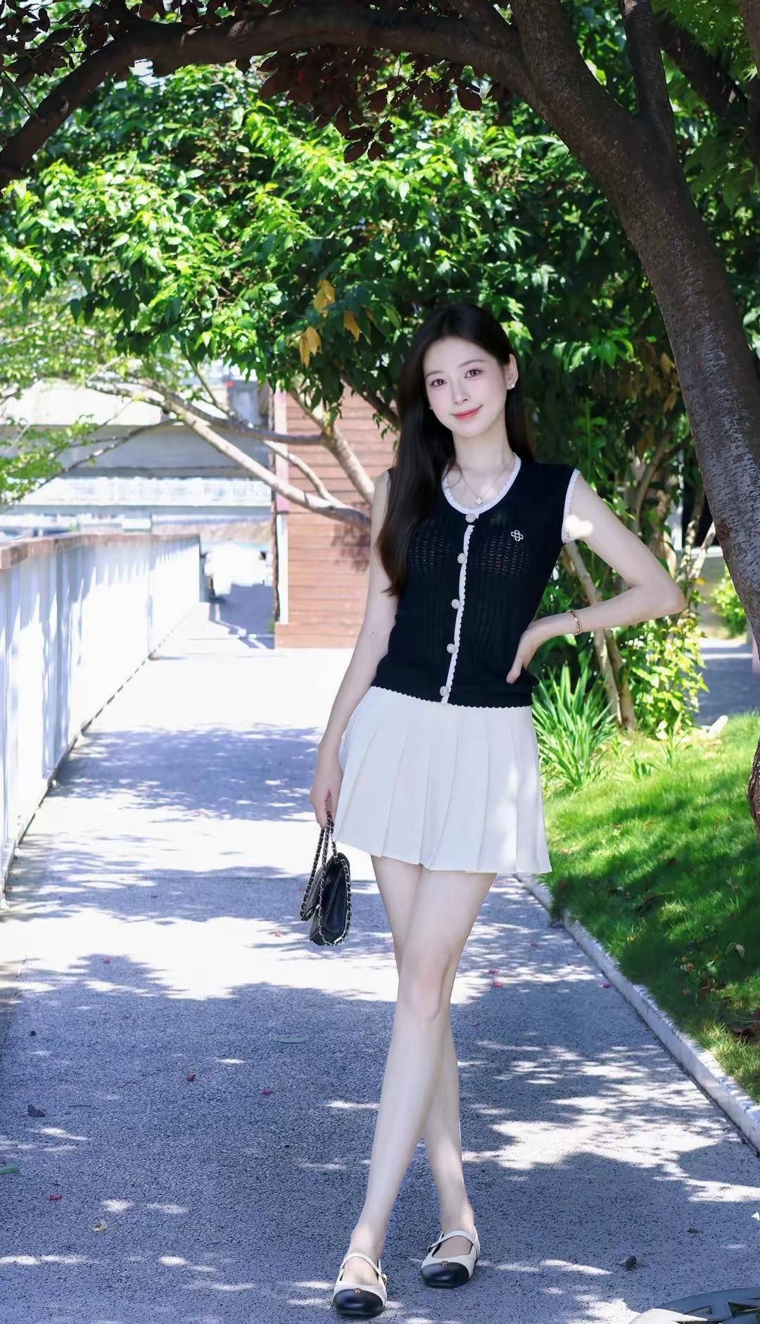 听说，女人接吻，会变的好看，这是真的吗？其实有一定道理的。

第一，接吻可以让心