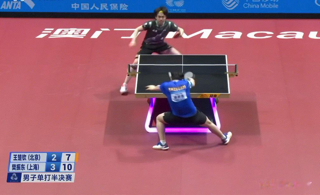 恭喜樊振东！连扳三局，东哥心理素质还是强啊，感觉打到第六局气势更是直接碾压了，最