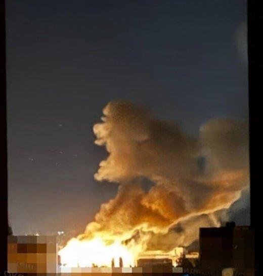 俄乌局势新进展俄乌冲突   💥基辅在空袭警报声中传出爆炸巨响，当地社交媒体又炸