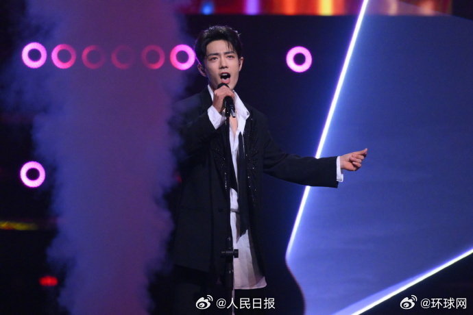 【#肖战整晚的音乐现场#】#肖战连续3年湾区升明月#今晚，带来歌曲《整晚的音乐》