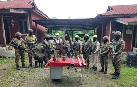 印度士兵的AK-203、GHAATAK 和神剑突击步枪
GHAATAK是印度版阿