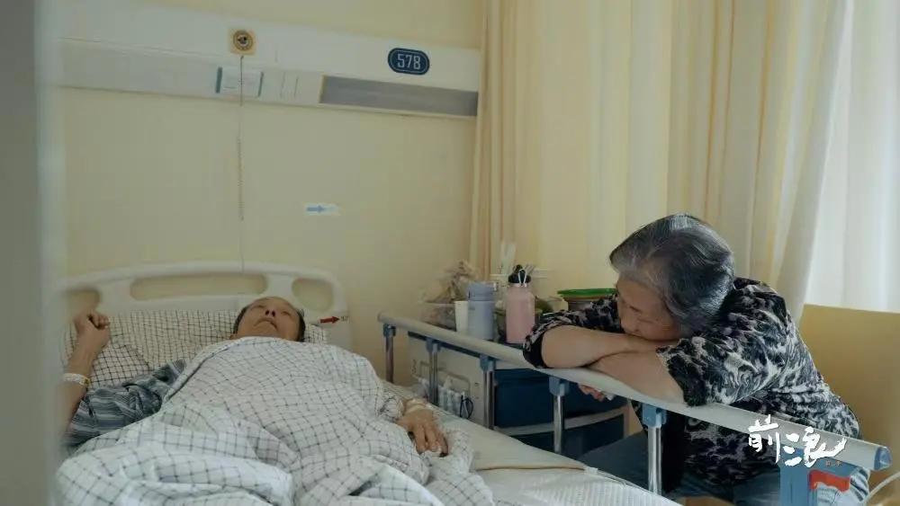 李抗美争不来的名分，房主任得不到的宅基地，活到中老年的女人还是这么悲哀？
 
这
