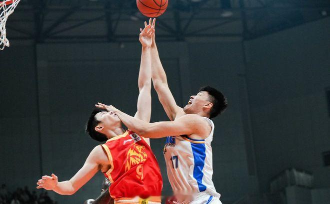 上赛季闯进总决赛的北京首钢，在昨晚俱乐部杯赛中再次吃下了一场败仗，以89-92输