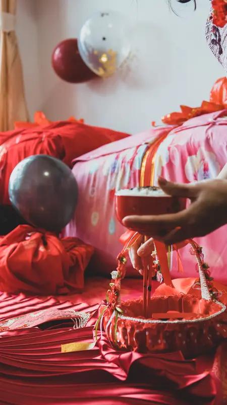 农村的天价彩礼，早就不是什么稀罕事儿，而是全家压力大事。动辄二三十万彩礼，外加房