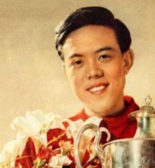 1968年6月21日早上，容国团的尸体在一棵树下被人发现。在他的上衣口袋中，有一