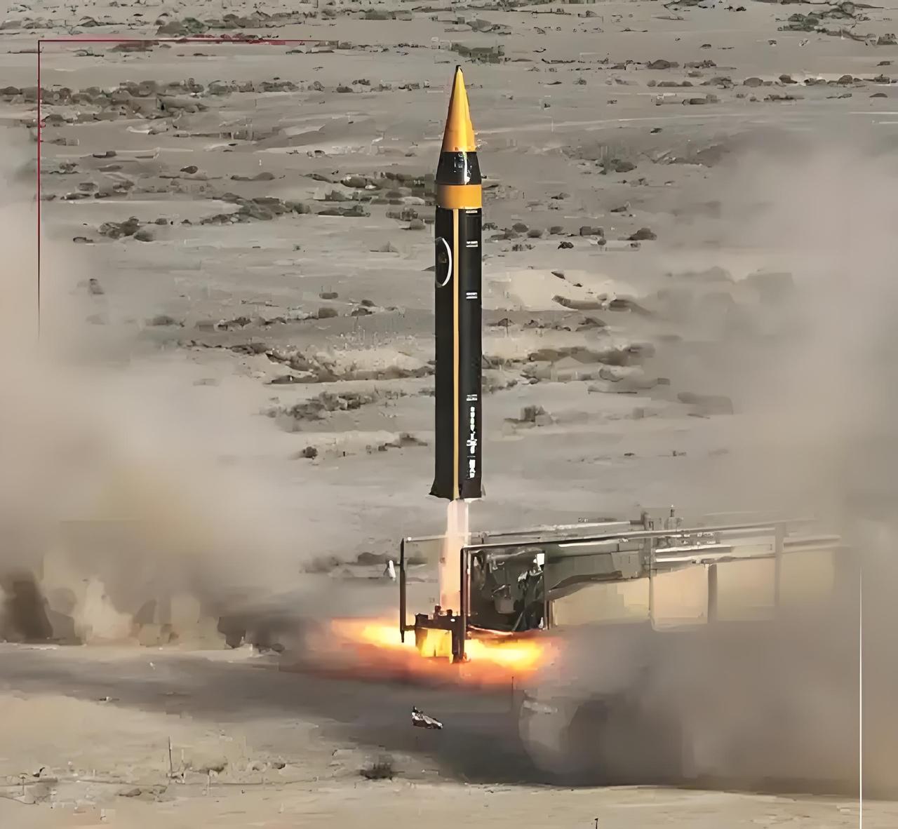 有机构统计，自2月28日开战以来，波斯发起了一百波反击，发射了约五千多架无人机、