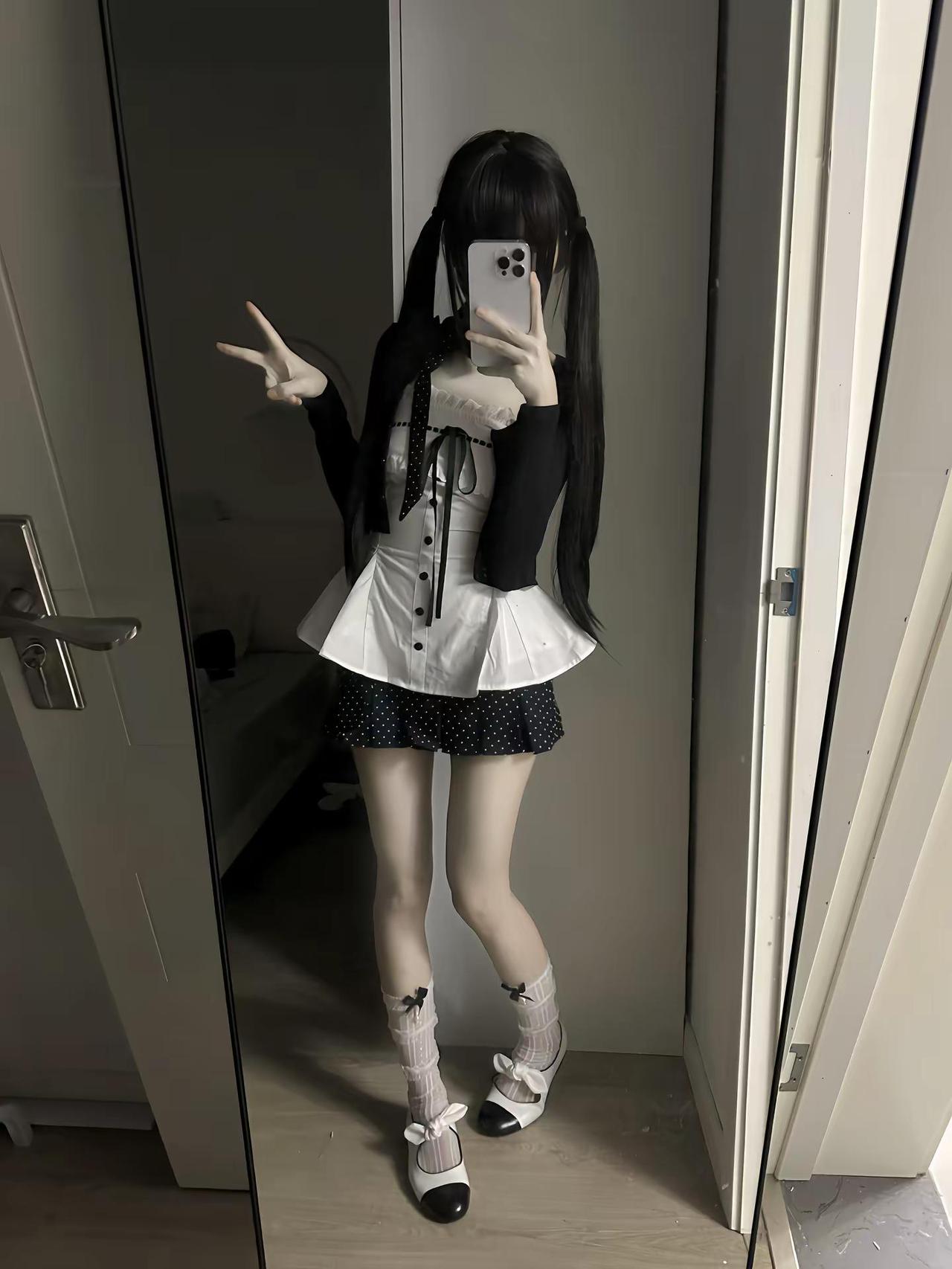 那时候过度依赖你 说了很多天真的话 做了很多让你烦的事 其实你也会觉得我蠢吧