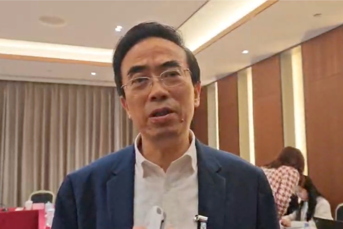 【对话全国政协常委、中国残联主席程凯：#孤独症儿童上学应建立陪读制度#】孤独症儿