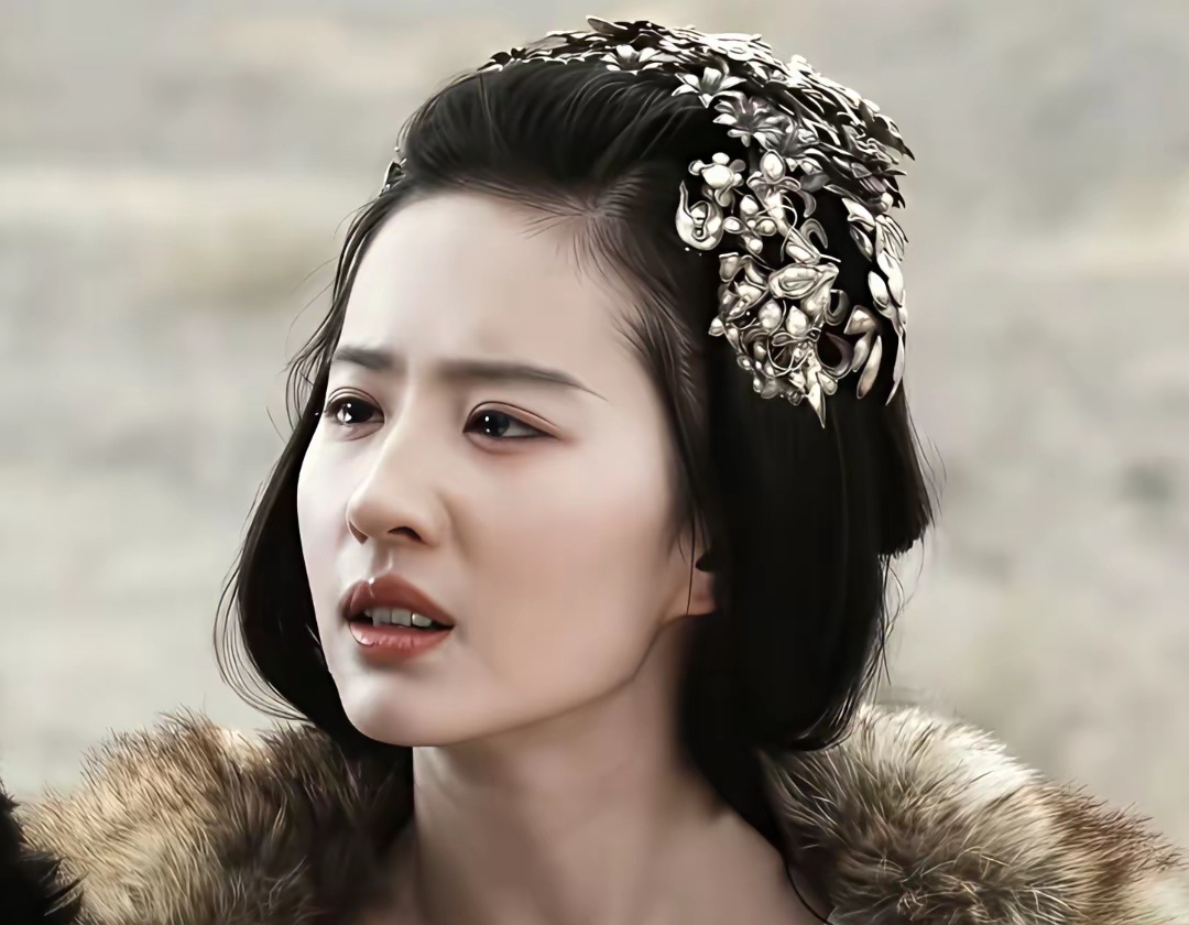 刘亦菲 vs 李依晓，两版虞姬你更吃谁的颜？ 