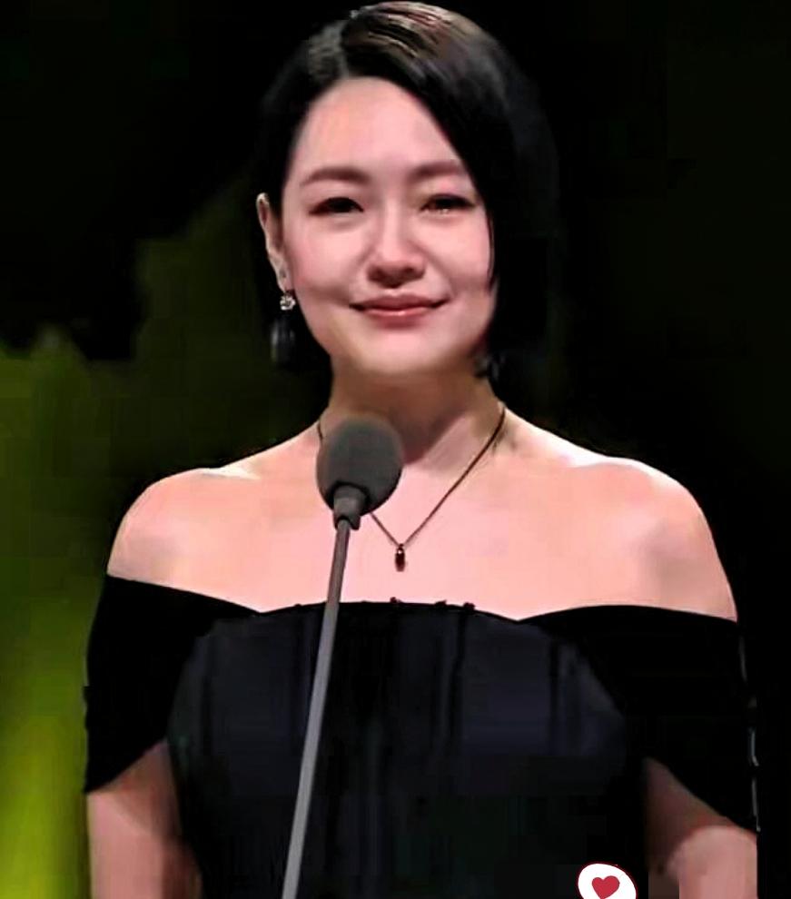 小S说出了她的得奖愿望，想再吃姐夫具俊晔做的韩式烤肉！在大S曾经的豪宅里面！小S