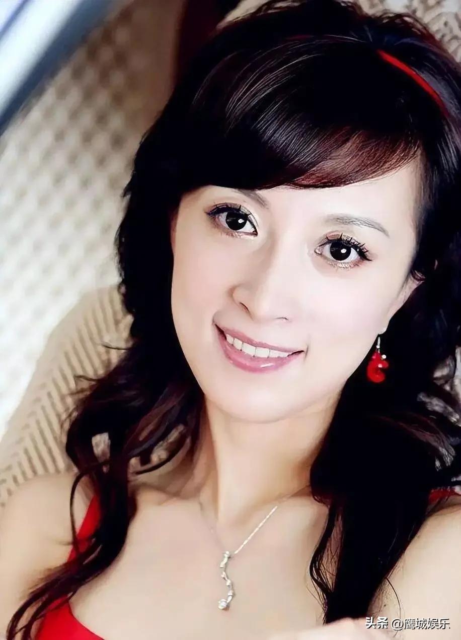 孔雀公主的“塞肉”脸，竟是盲目医美的代价！

1998年，为演好《西游记》孔雀公