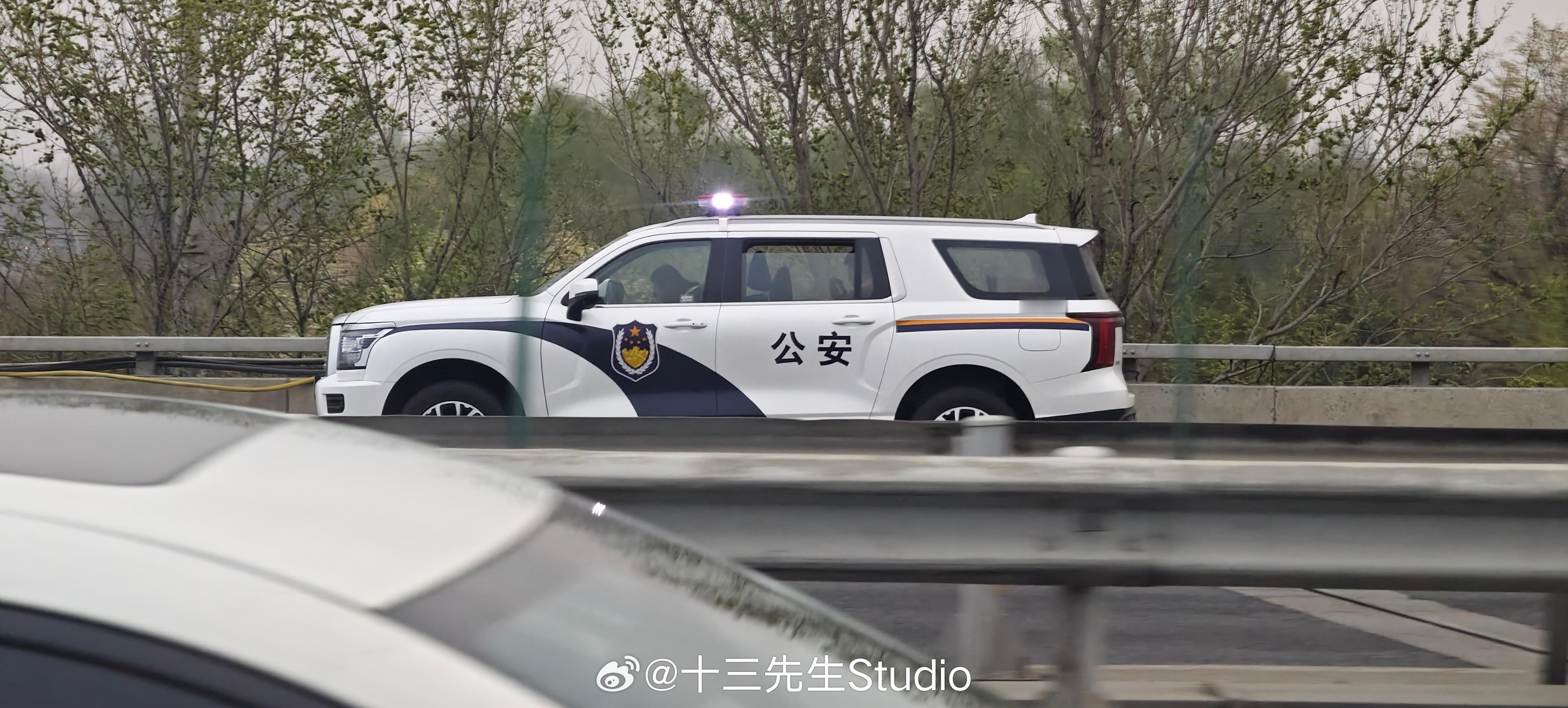 嗯，有了这个涂装，是内味儿了[偷笑]保定萨博班！#汽场全开##我与汽车的日常##