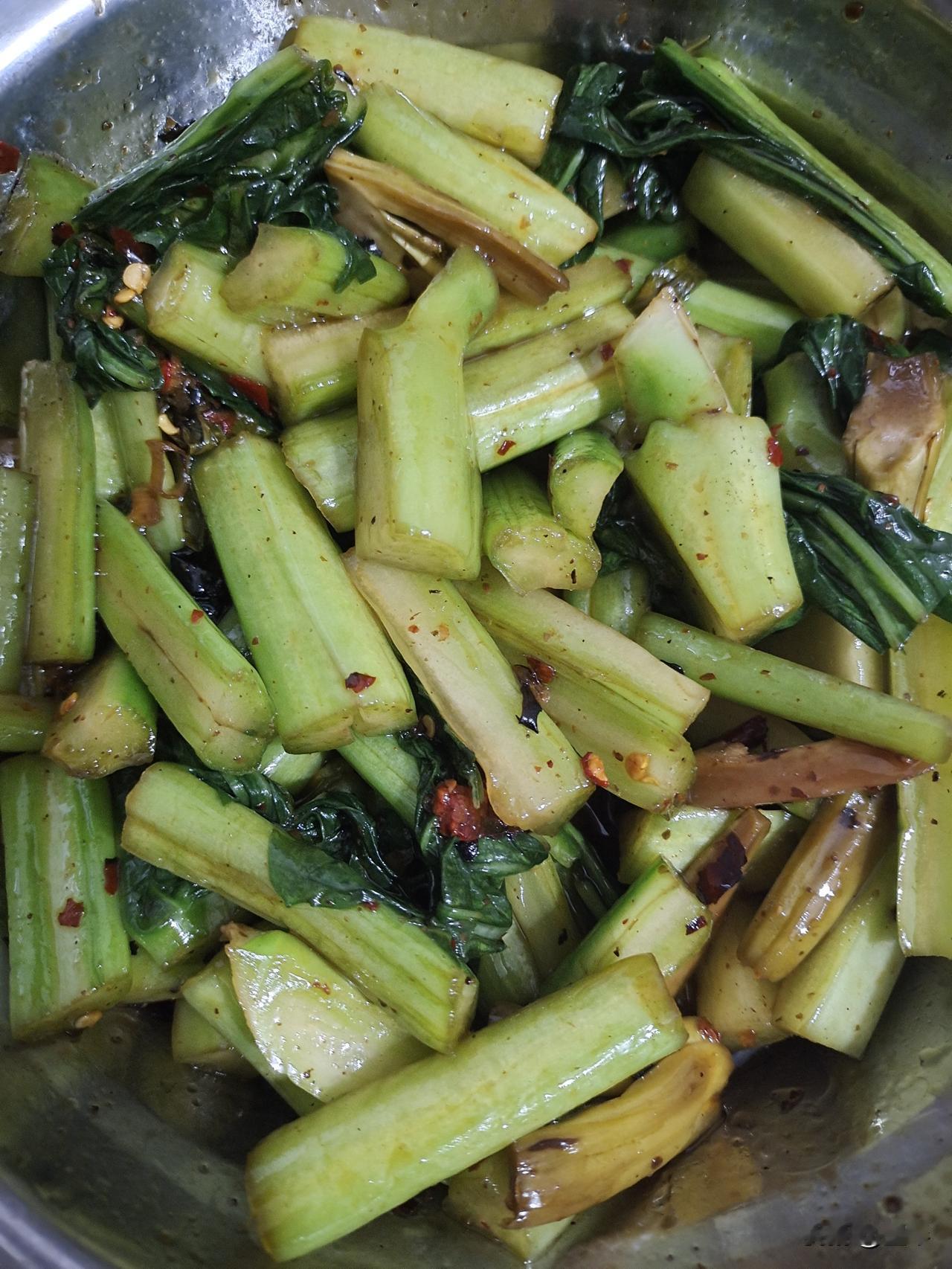 谁能猜出这是川南宜宾的啥子菜？[呲牙]

晒图笔记大赛川味