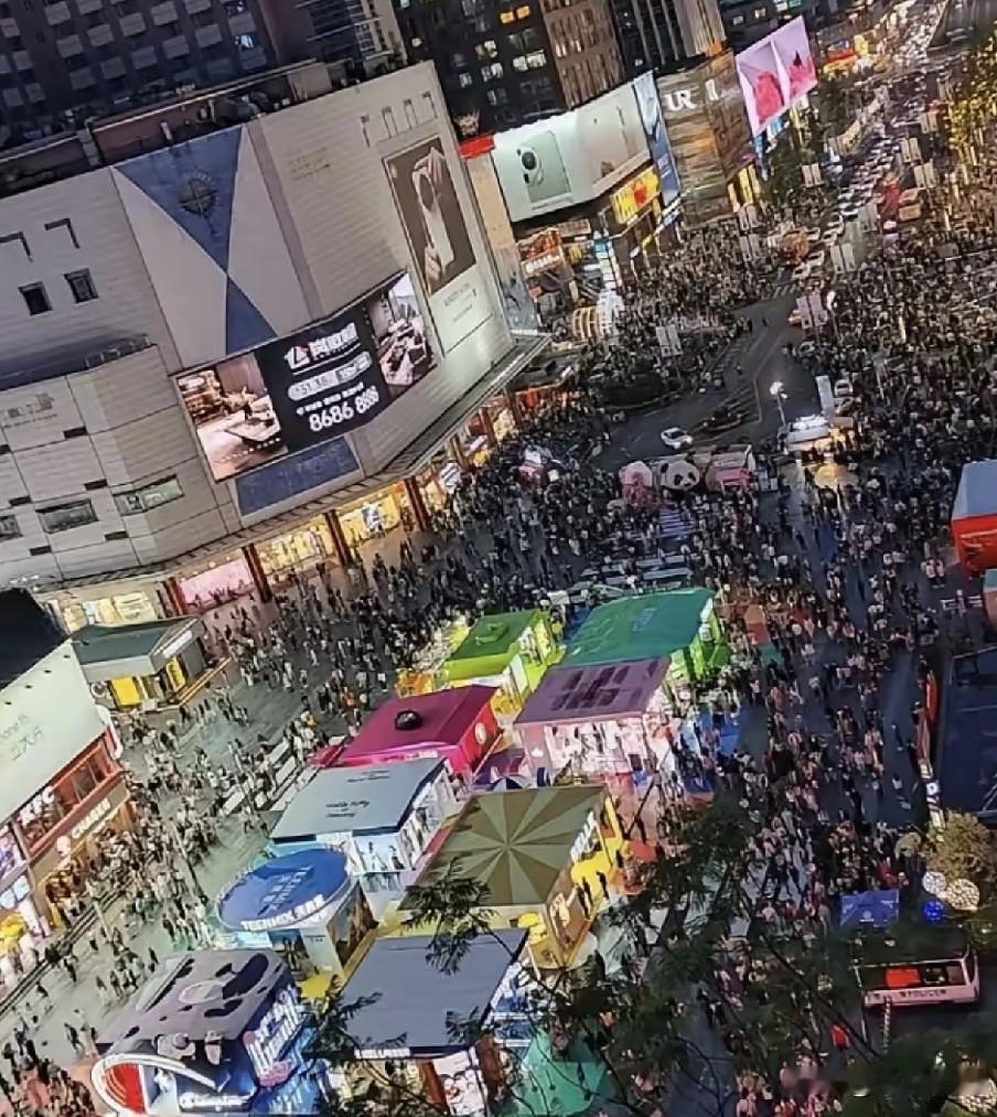 人口大迁徙基本定了，未来超一半中国人，或将流入这些地方
 
结合全国人口抽样调查