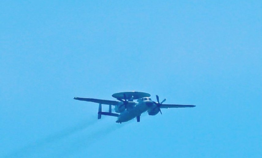 KJ600是舰载航空兵脱胎换骨的利器既然ZKD03+J10CE砍瓜切菜打的印度和
