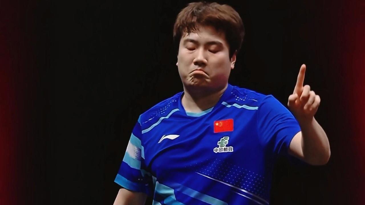 大胖现在和志强的关系越来越好了，真的可以认真听进去志强说的了，要省心了！
梁靖崑