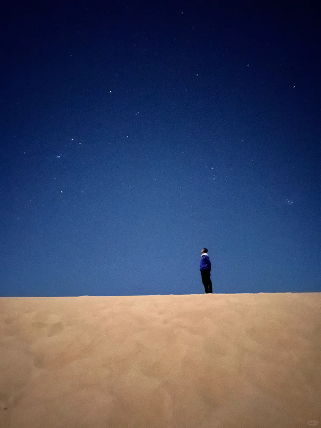 在锡瓦大半夜去沙漠看星星，后半夜去爬城堡