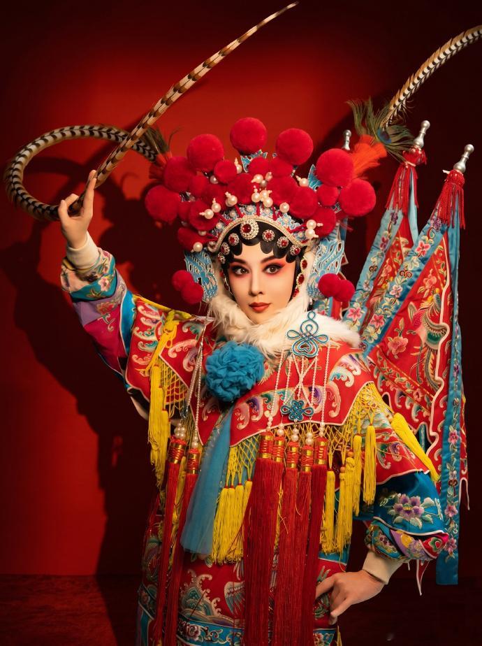 王晓晨把配角演成高光王晓晨舞台之上无小角舞台之上无小角，王晓晨做到了极致！对待配