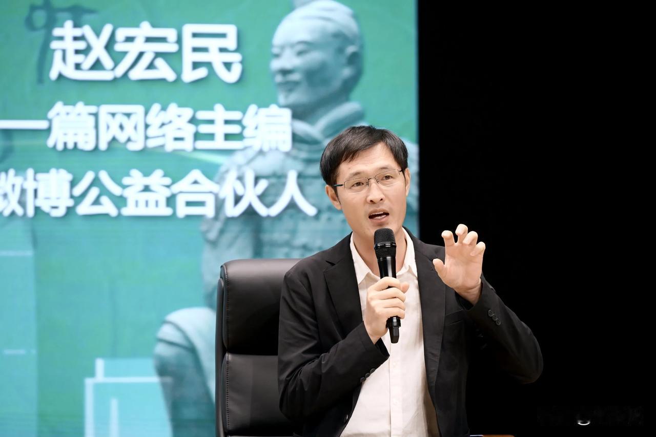 7月12日，我在上海博物馆东馆参加了《何以东方万里行》文博对话会。在对话环节，我