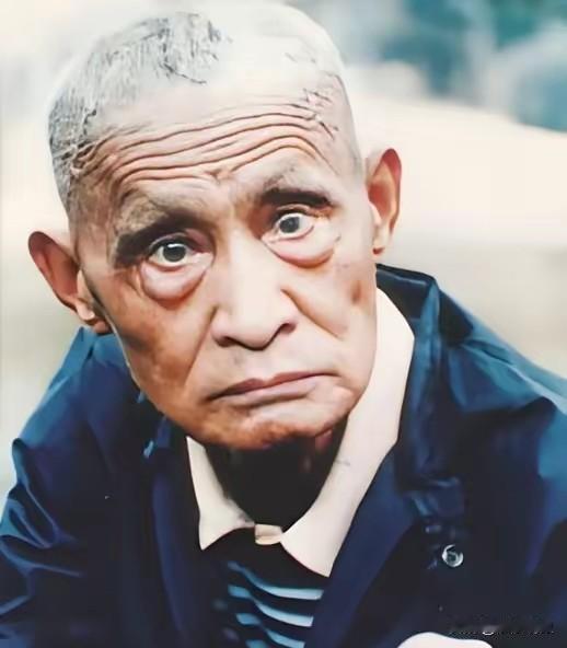 1930年，武术家万籁声在上海与德国拳击家克利比武，克利对万籁声说：“这瘦猴能接