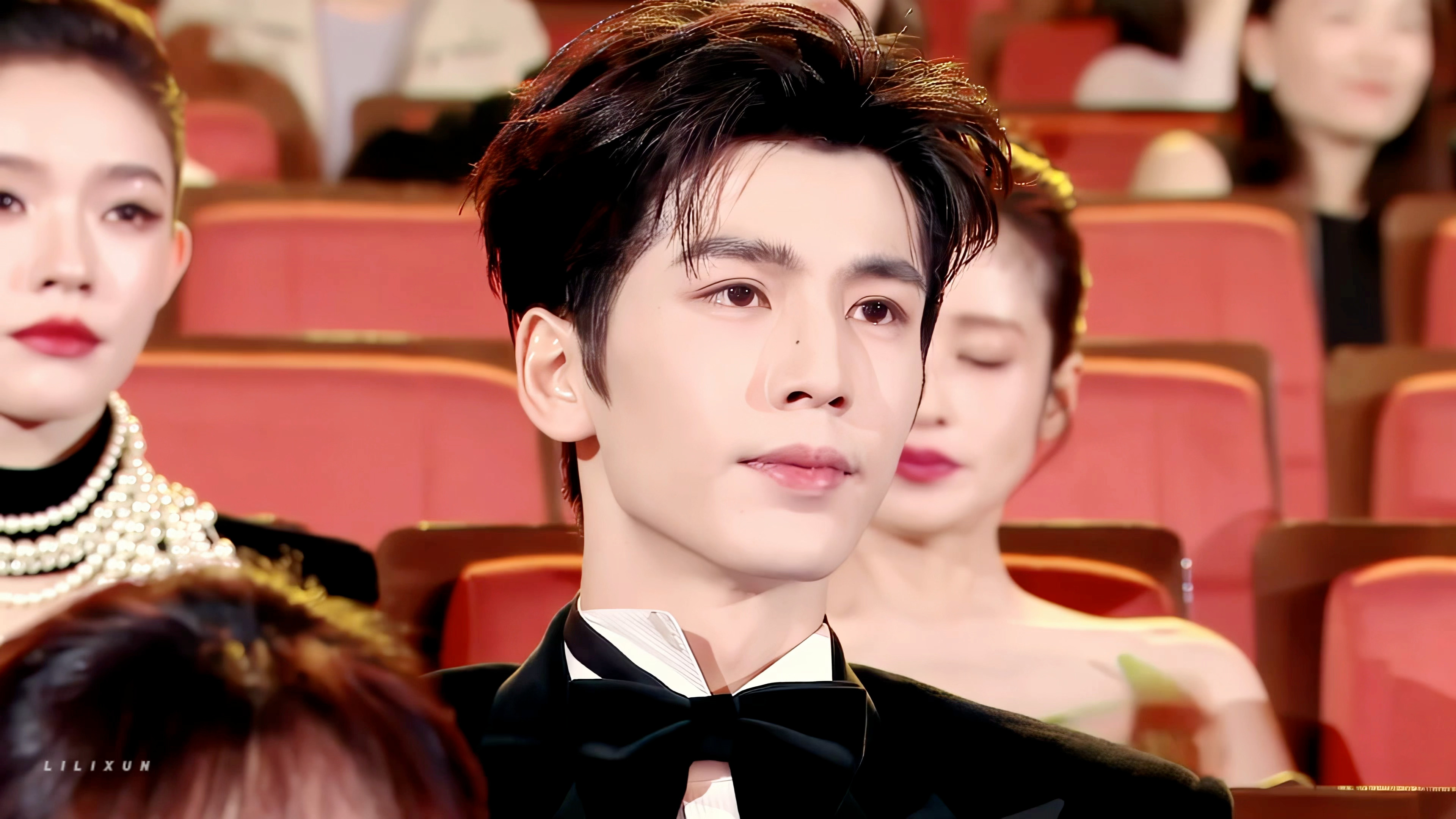 除了帅我已经不知道说什么了🥹🥹张凌赫 daddy级别 ​​​