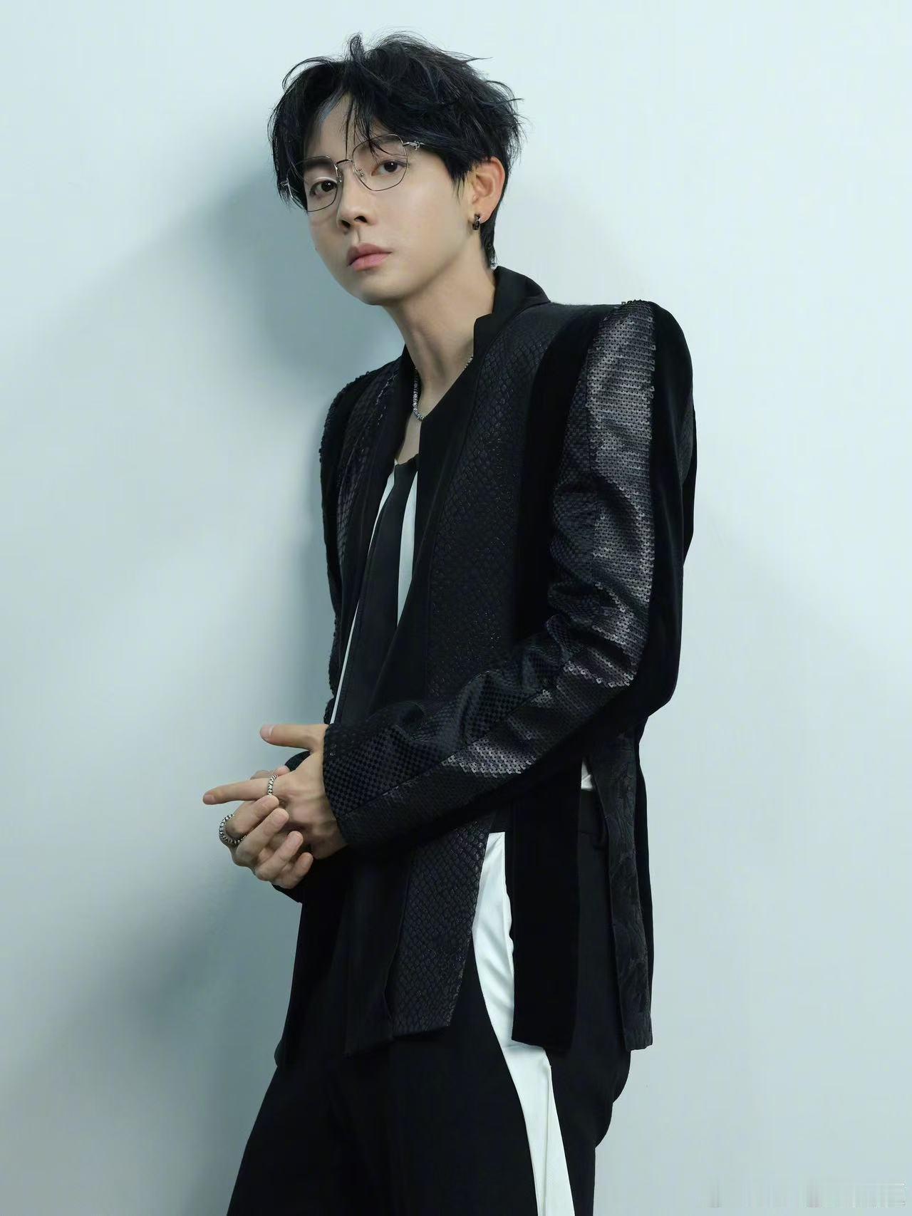 胡夏北京演唱会下午开胡夏北京演唱会时间官宣 好消息！由于天气原因推迟的北京演唱会