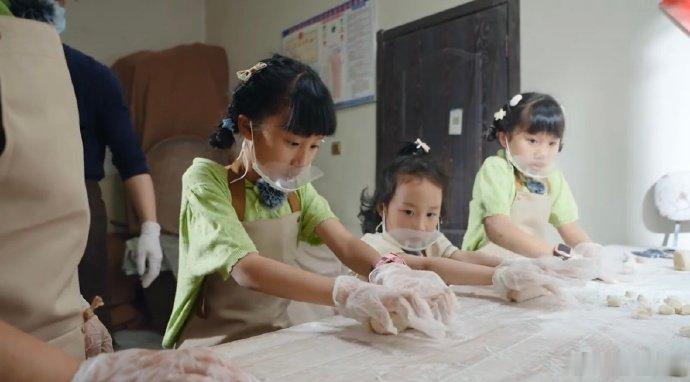 跟着萌娃打卡南京石山下村非遗美食萌娃解锁南京非遗美食的不同打开方式炎炎夏日解锁非