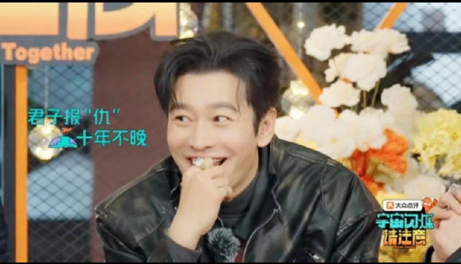 黄晓明突上热搜！不是baby不是新剧，竟要小海绵10年后"接班报仇"
 
   