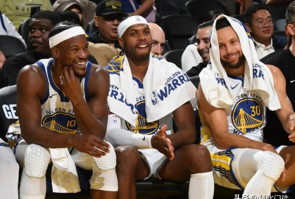 博格丹没状态还硬推首发，成了对方的提款机。
保罗38了，跑不动还总拖节奏，球场像