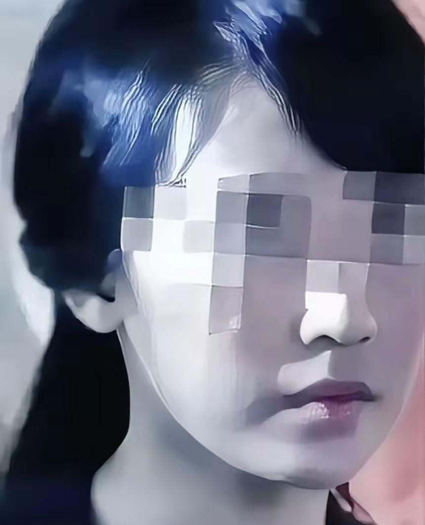 才聊一个月就敢去男网友家，结果呢？差点把命搭上。

这事就发生在贵州。一个姑娘和