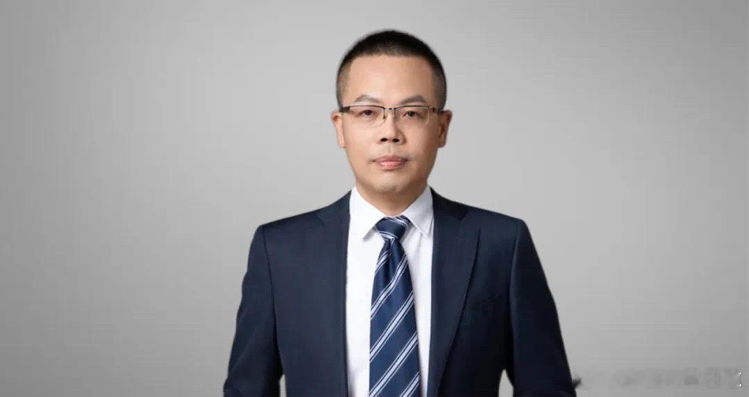价值投资日志[超话] 类似19-20年白酒行情，AI算力会迎来戴维斯双击主持人：