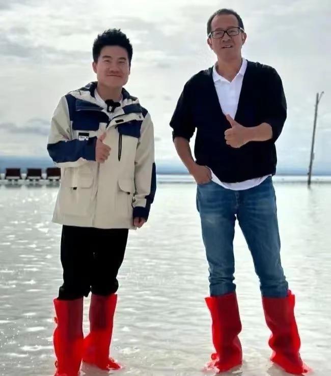 是网友过度解读了吗？[思考]董宇辉在直播的时候说了一句：给不起的承诺别给，否则会