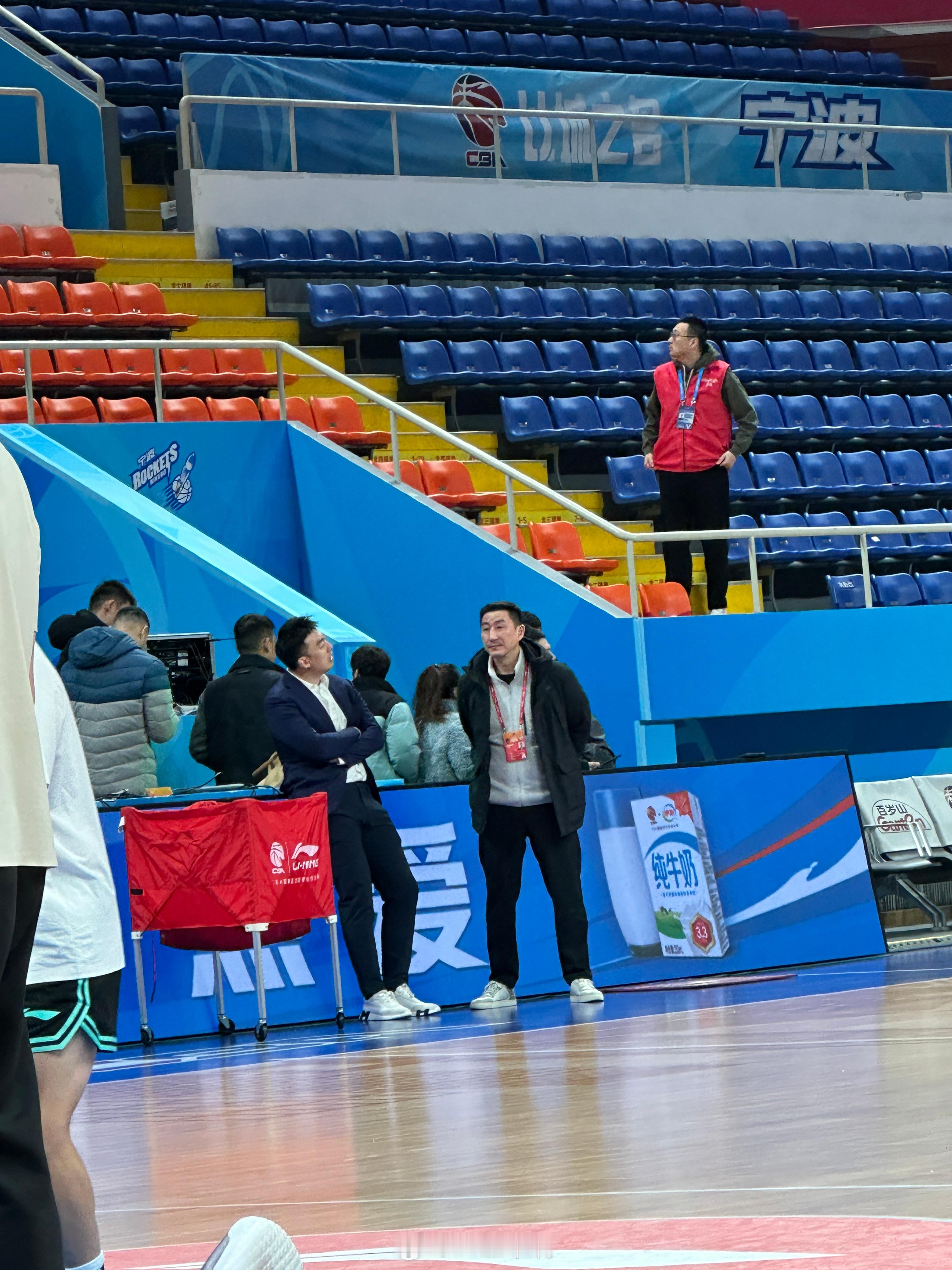 cba 首钢新小外不是目前传的那些，具体人选，等官宣！ 宁波·宁波市体育中心