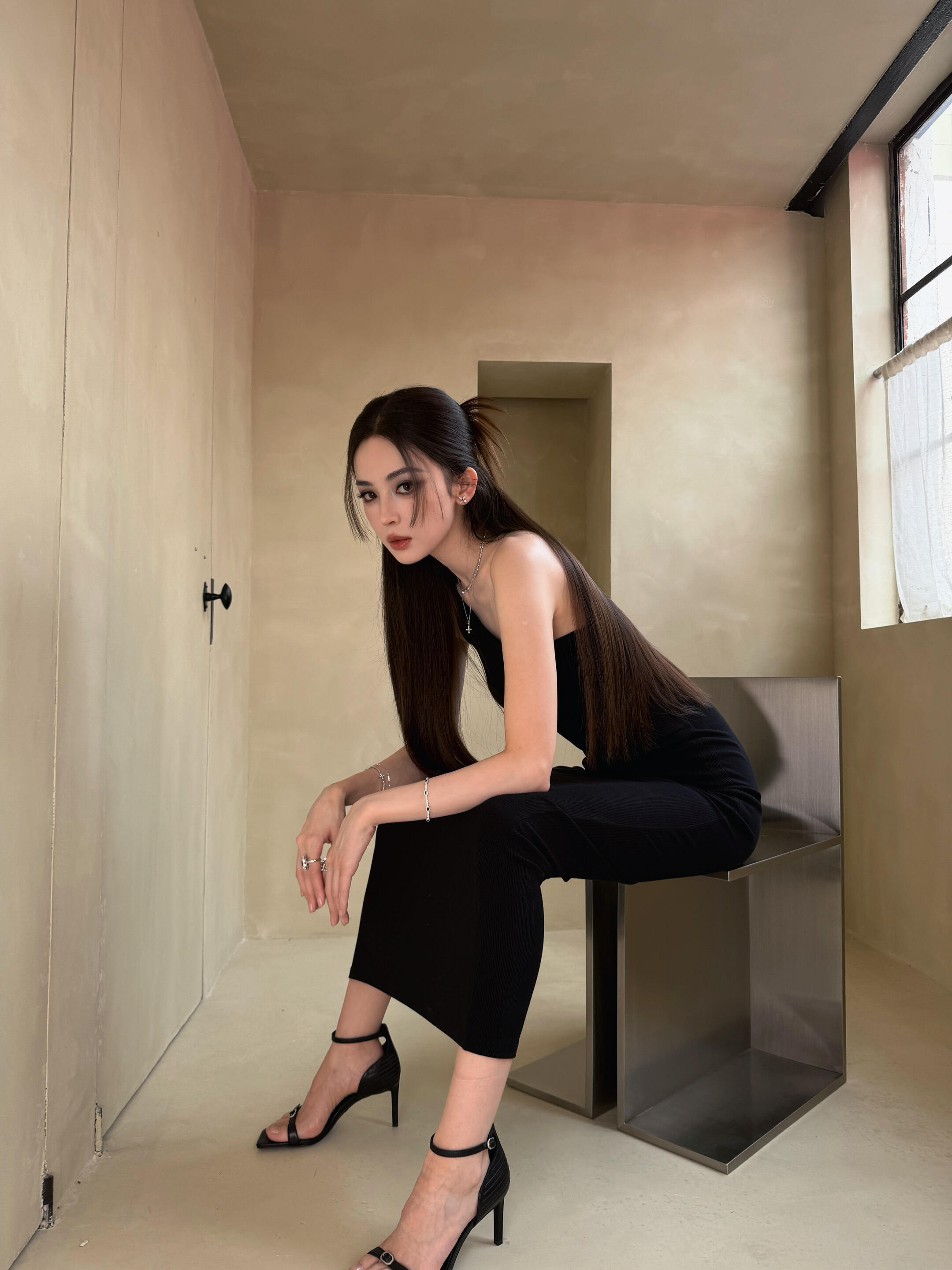 蛊力娜扎现在长这样🖤娜扎在偶像来了毫无包袱的卸妆