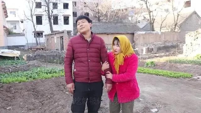 梧桐妹之声：以爱之名，勇敢表达

在娱乐圈的纷扰喧嚣中，每一个家庭的故事都如同一