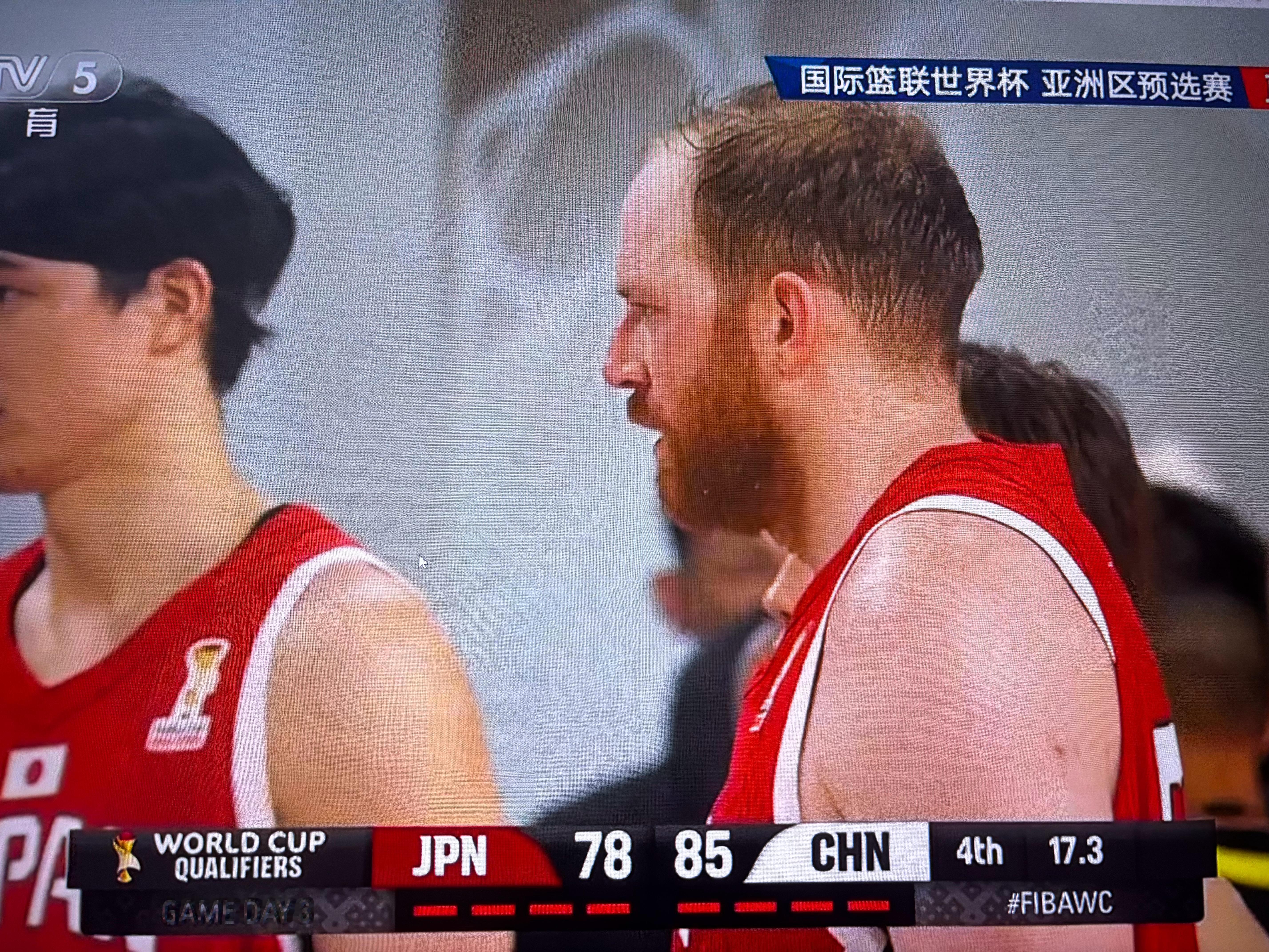 比赛这最后十七秒，比十七分钟都漫长。小日本这主场哨，真的离谱到家了！！中国男篮v