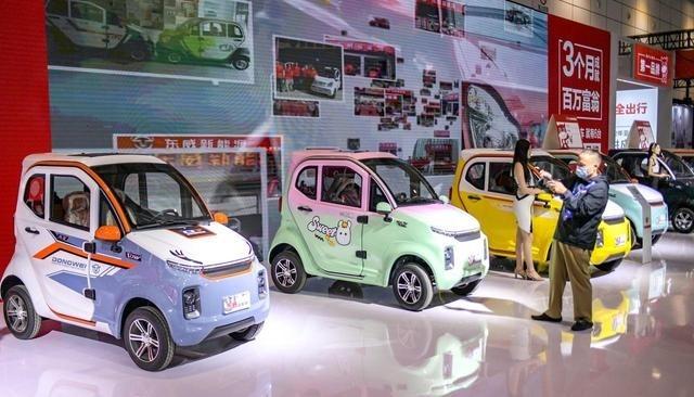 老头乐在国内被清退，转头在美国赚了5个亿
一辆在国内城市道路上越来越难见到的低速