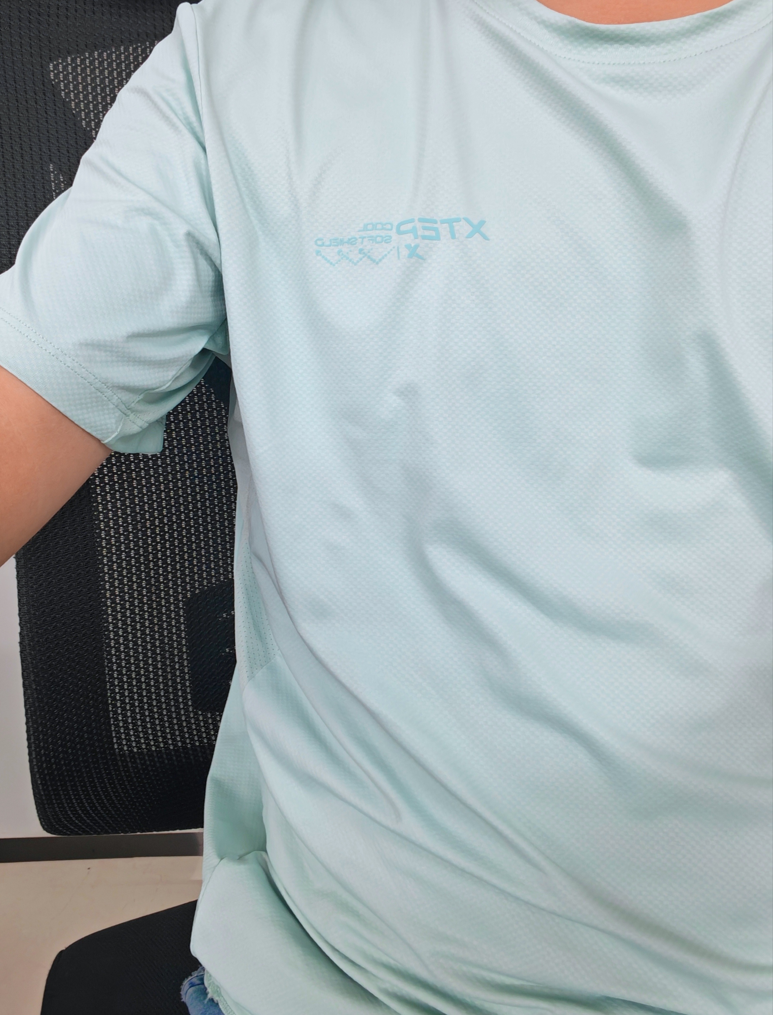 我在干什么，什么都觉得，原来你是我的（）这个👕虽不贵，但手感摸着有种想要（）的