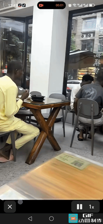 感觉普通人去义乌，很快需要办签证了！
 
真的越看越感慨！金华一家家常菜馆彻底刷