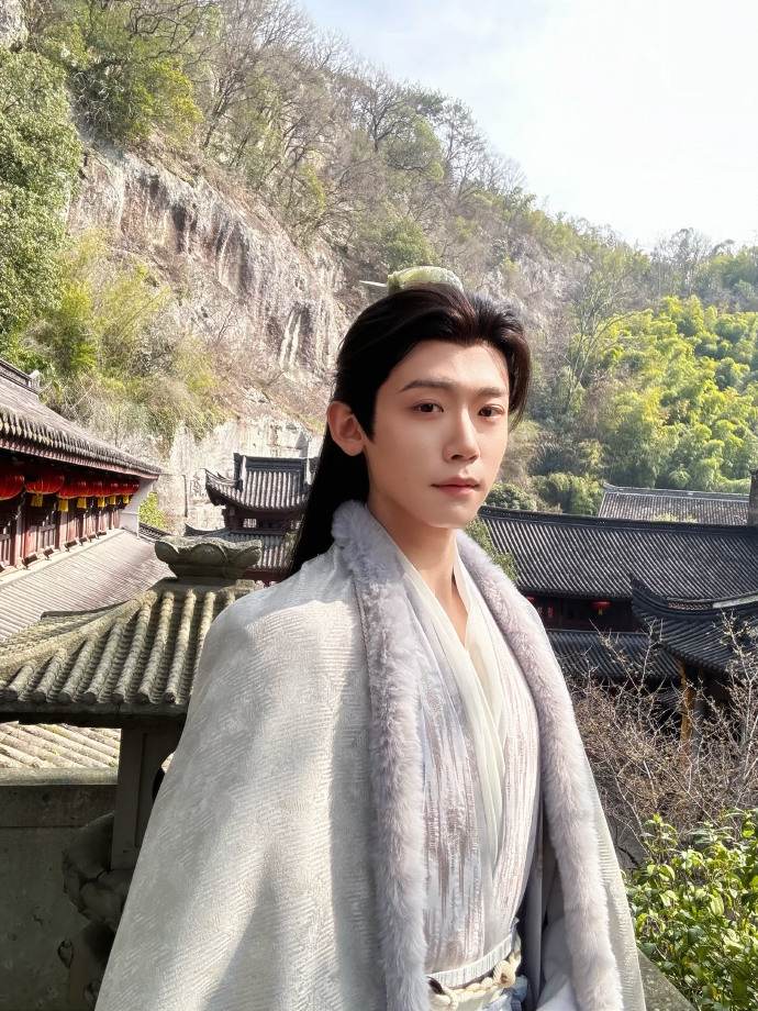 李卿 逐玉 公孙山长