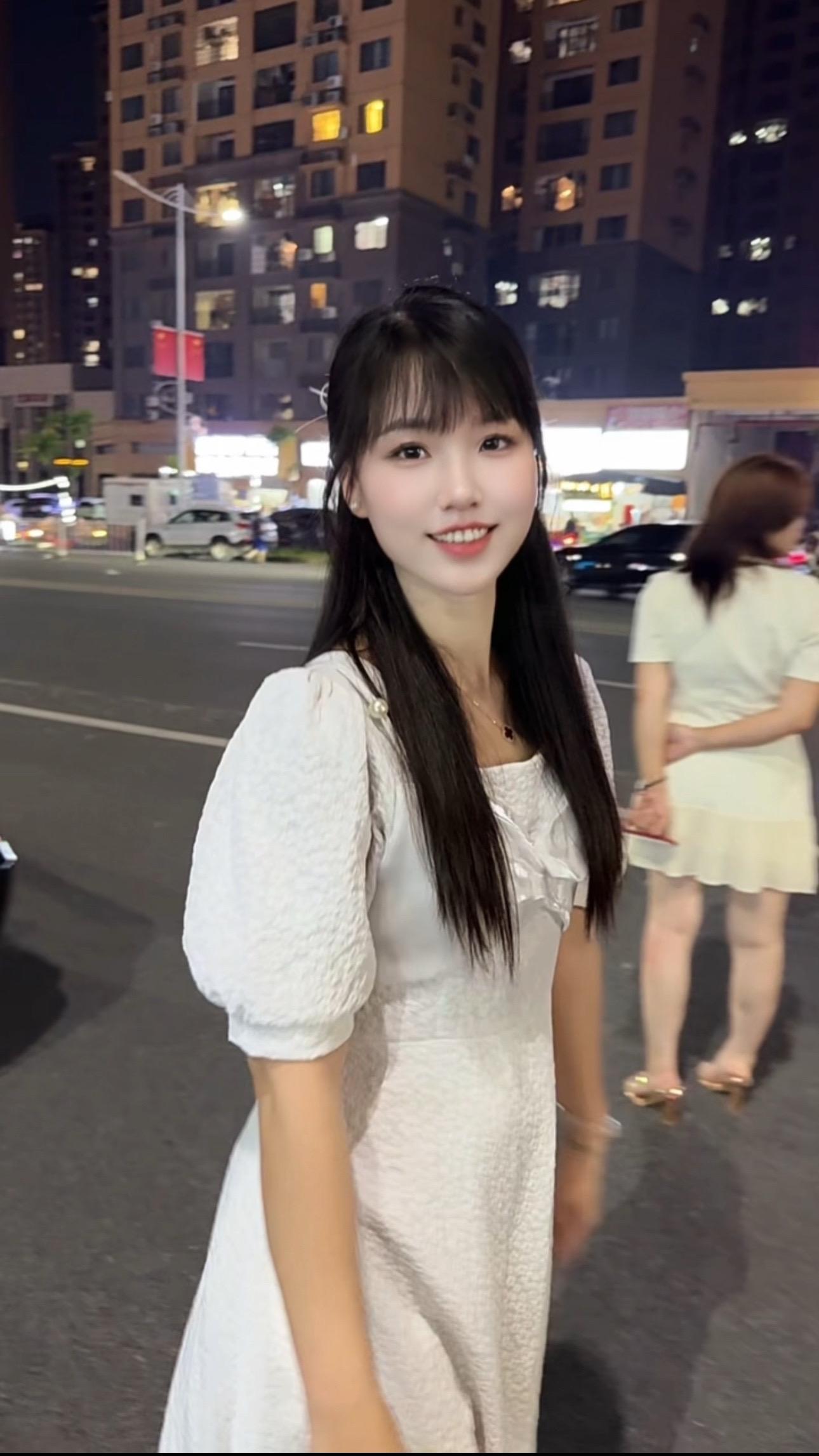 初闻不知曲中意，再闻已是曲中人！