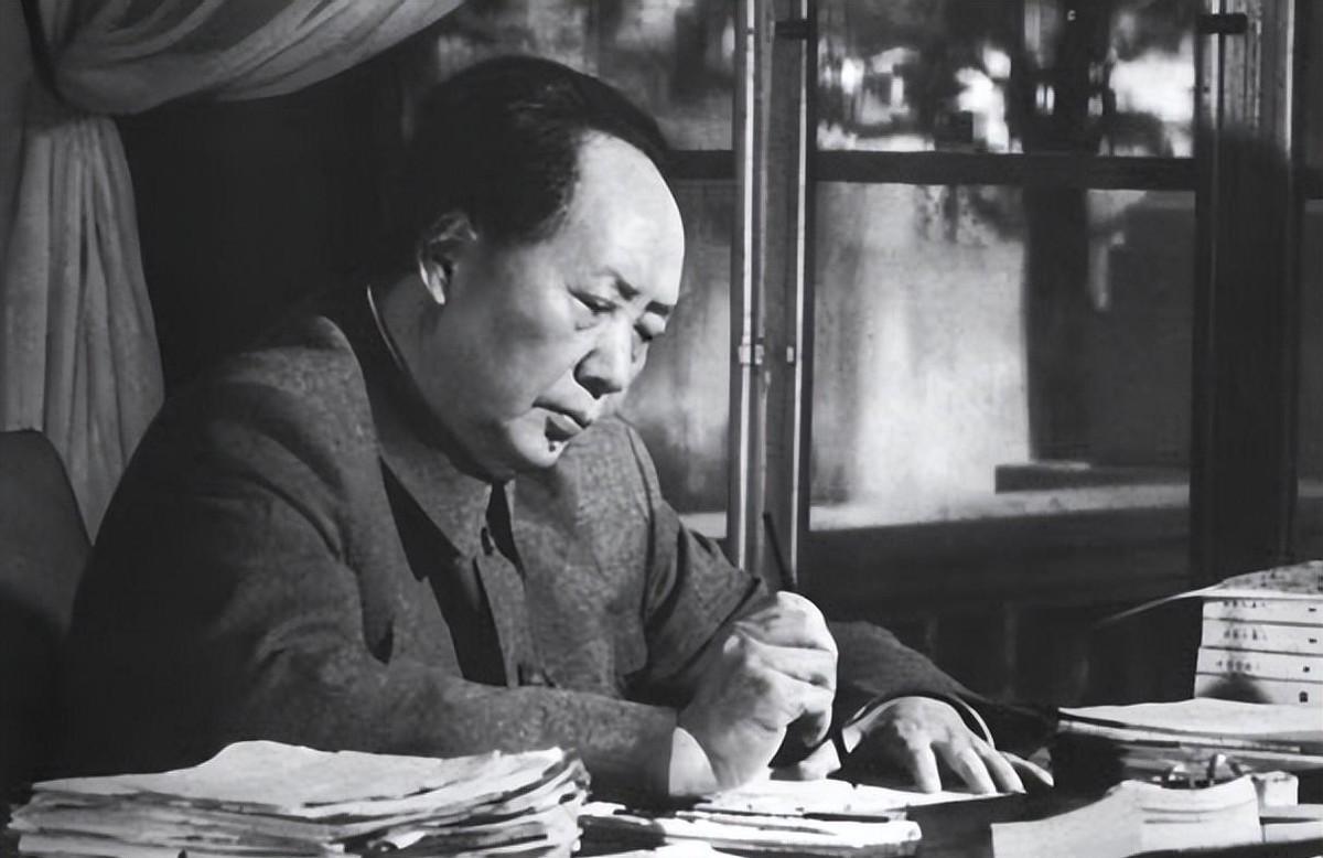 他曾是革命死敌，1949年为何毛主席要专门召见江西省委书记，20年前旧账必须清算