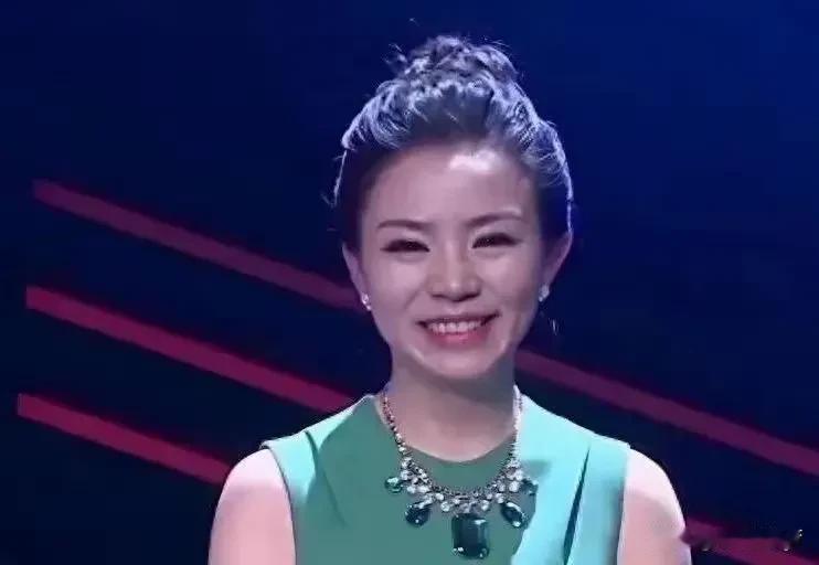 上海知名女主持人去世，年仅43岁，坚持活了10多年，ICU抢救15天，曾带药参加