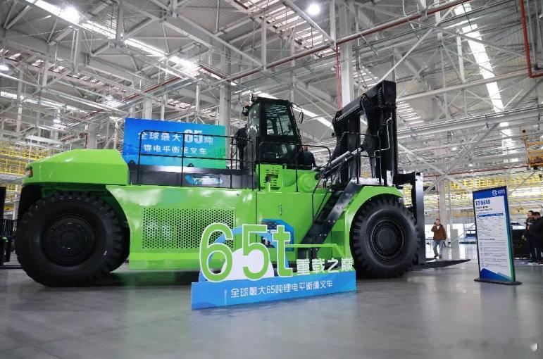 【山西智造再攀高峰】2025年11月11日，来自山西太原的重型机械龙头企业——太