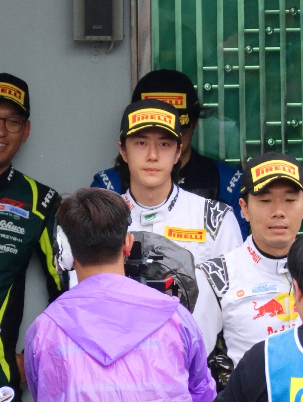 当我抬起头 你正看向我85RACING