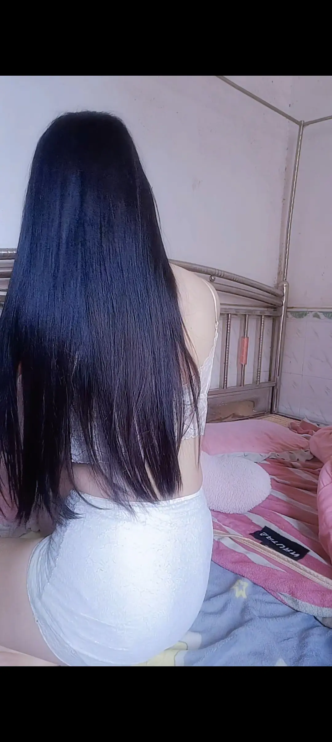 这感情不值得我犹豫，不值得我考虑