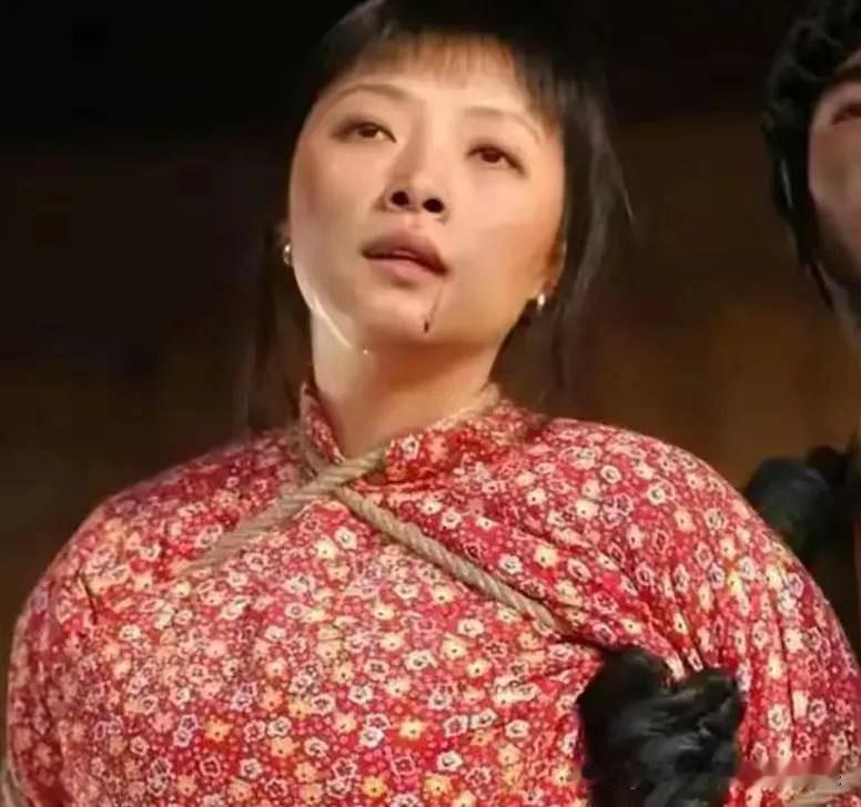 梁林琳与《亮剑》：一抹刚烈的战地红
 
       2005年，经典抗战剧《亮