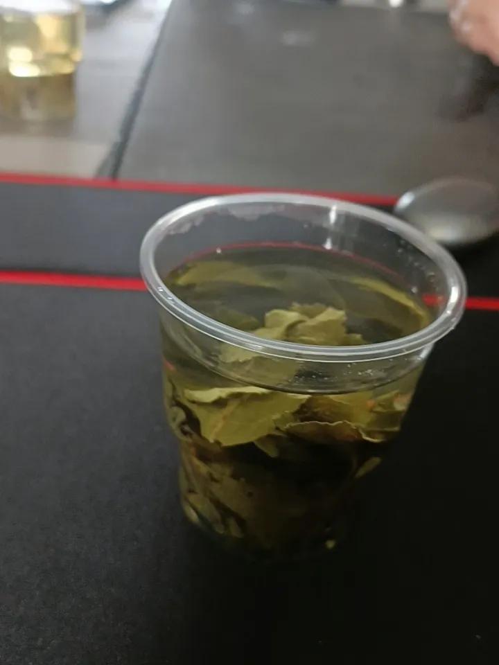 下联：夏雨润绿竹。试对上联冬雪覆黄土！友友们，这个对联对的可还工整？欢迎参与交流